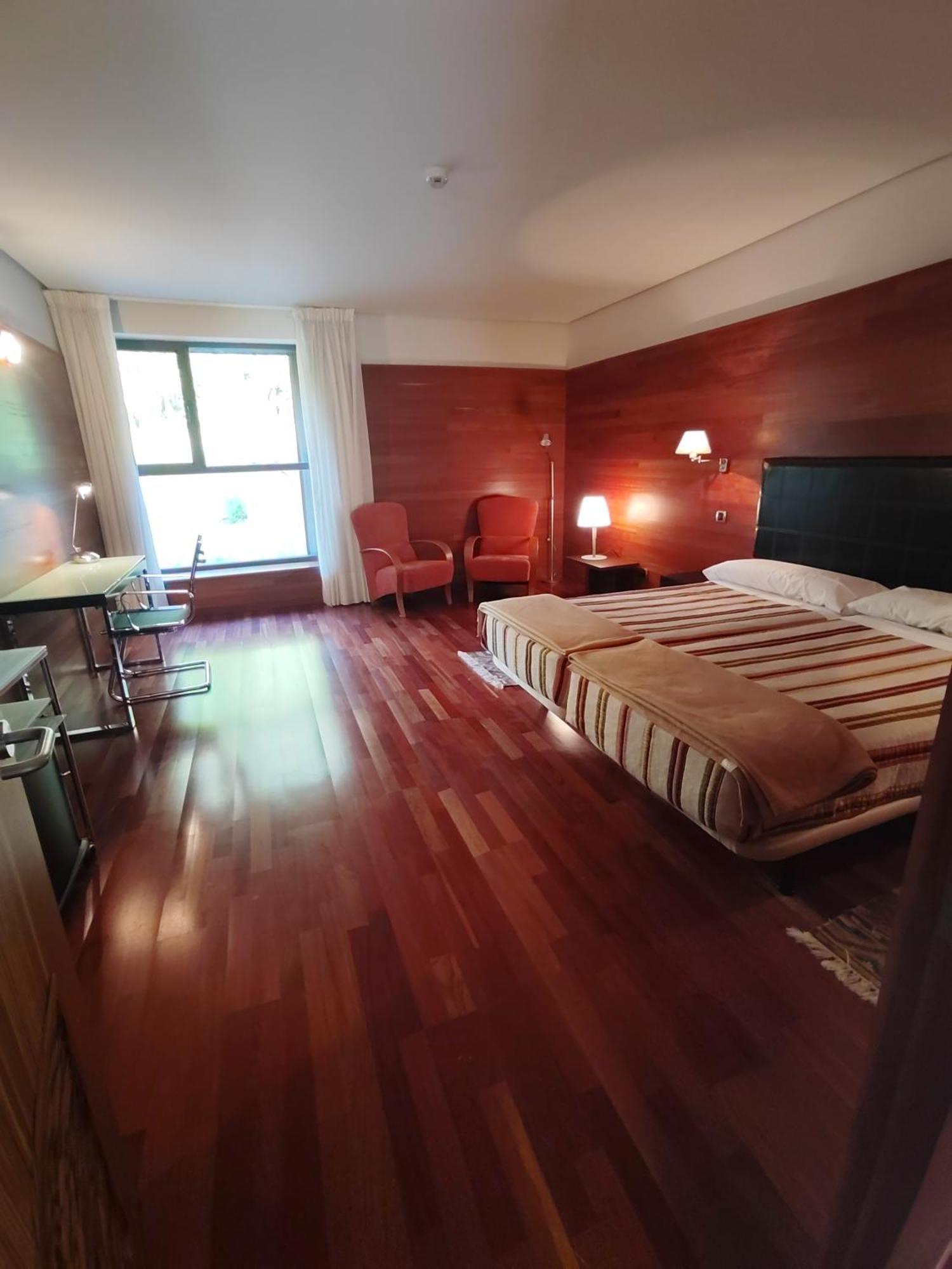 Velilla del Rio Carrion Kyomu Resort מראה חיצוני תמונה